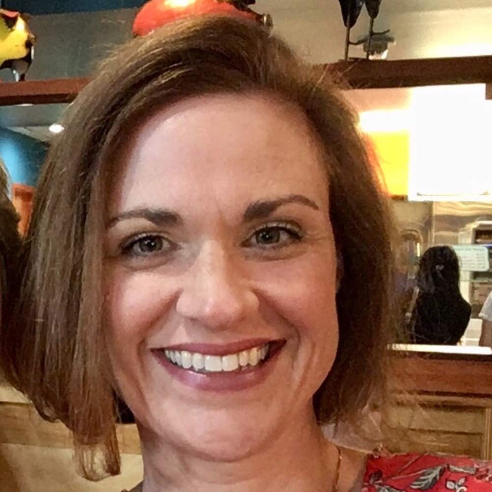 Meet your Posher, Nikole